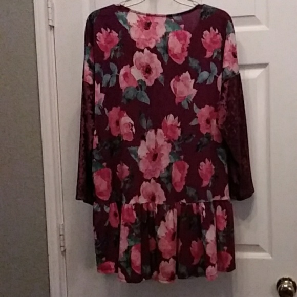 Glitzy Girlz Top - Picture 6 of 8